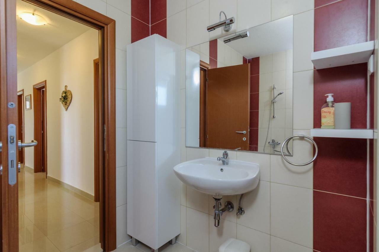 Apartman Niko Daire Kastela Dış mekan fotoğraf